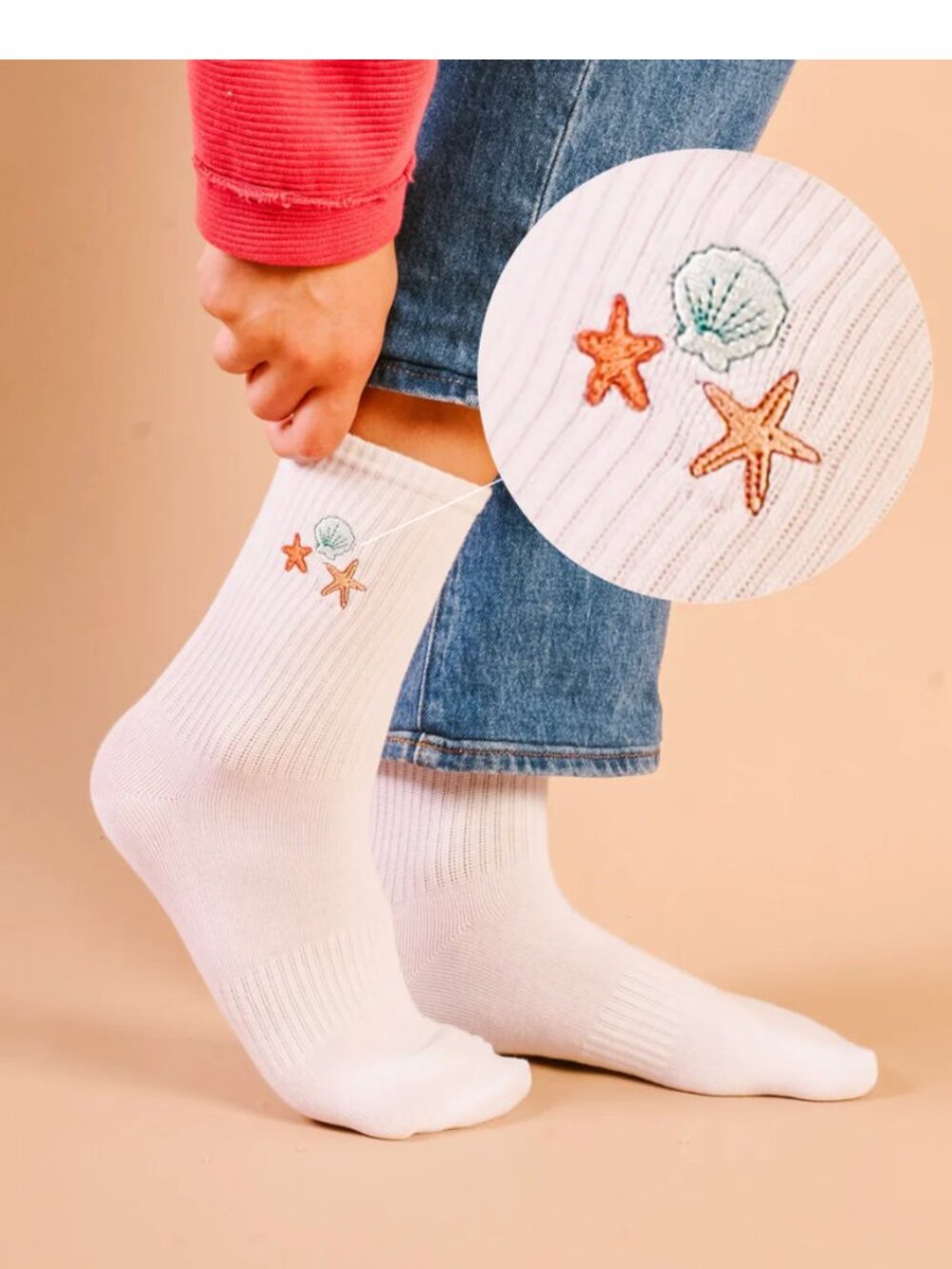 Embroidered Crew Socks - Seashells